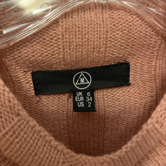 Blush Pink bell sleeve sweater. Size medium. - Picture 3 of 3